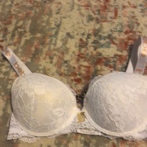 NWOT Bebe Padded bra. 34C